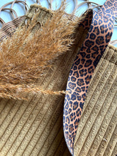 Laden Sie das Bild in den Galerie-Viewer, Shopper | Golden Yellow