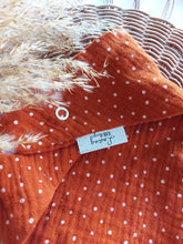 Laden Sie das Bild in den Galerie-Viewer, Halstuch I Musselin I rost l Punkte