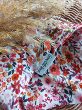 Laden Sie das Bild in den Galerie-Viewer, Halstuch l Musselin l flowers