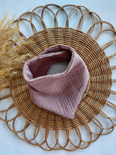 Laden Sie das Bild in den Galerie-Viewer, Halstuch I Musselin | antique rose