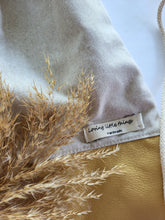 Laden Sie das Bild in den Galerie-Viewer, Rucksack | Beige | Gold