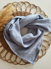 Laden Sie das Bild in den Galerie-Viewer, Halstuch l Musselin l zartblau