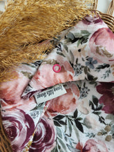 Laden Sie das Bild in den Galerie-Viewer, Halstuch l Musselin l Blumen