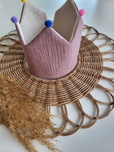 Laden Sie das Bild in den Galerie-Viewer, Geburtstagskrone l Antique Rose