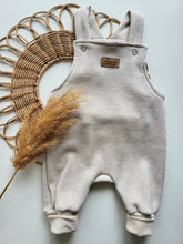 Laden Sie das Bild in den Galerie-Viewer, Latzhose l Waffeljersey l cream meliert
