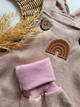 Laden Sie das Bild in den Galerie-Viewer, Latzhose l Strech-Leinen l Helles Altrosa