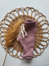 Laden Sie das Bild in den Galerie-Viewer, Leggings l Waffeljersey l Antique Rose