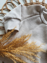 Laden Sie das Bild in den Galerie-Viewer, Sweater / Cream meliert