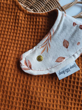 Laden Sie das Bild in den Galerie-Viewer, Sabberli | Lätzchen I Kupfer