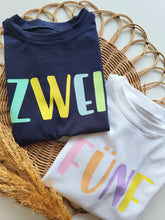 Laden Sie das Bild in den Galerie-Viewer, Geburtstagsshirt | Kurzarm | bunt