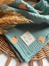 Laden Sie das Bild in den Galerie-Viewer, Halstuch l Musselin l Clementine