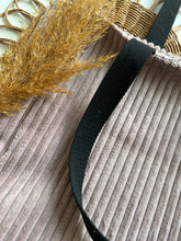 Laden Sie das Bild in den Galerie-Viewer, Shopper | Cord Altrosa