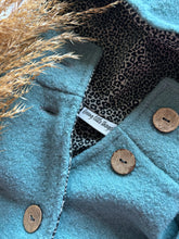 Laden Sie das Bild in den Galerie-Viewer, Wollwalk l Overall l Größe 62/68 l dunkles Altmint
