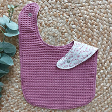 Laden Sie das Bild in den Galerie-Viewer, Sabberli l Lätzchen l altrosa