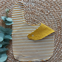 Laden Sie das Bild in den Galerie-Viewer, Sabberli | Lätzchen I Senfgelb