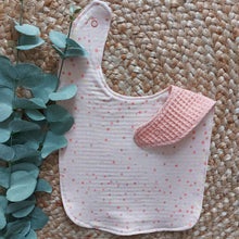 Laden Sie das Bild in den Galerie-Viewer, Sabberli | Lätzchen I peach