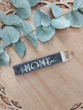 Laden Sie das Bild in den Galerie-Viewer, Schlüsselanhänger l Home l silber