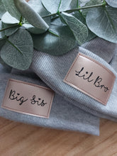 Laden Sie das Bild in den Galerie-Viewer, Personalisierte Beaniemütze l Hellgrau