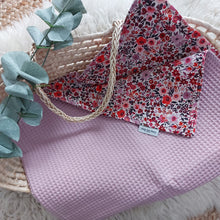 Laden Sie das Bild in den Galerie-Viewer, Babydecke l Altrosa l Romantic Flowers
