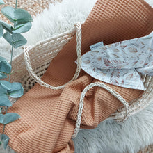 Laden Sie das Bild in den Galerie-Viewer, Babydecke l Camel l Flying Leaves