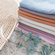 Laden Sie das Bild in den Galerie-Viewer, Babydecke l Weiß l Kaktus