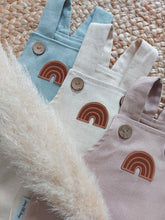 Laden Sie das Bild in den Galerie-Viewer, Latzhose l Strech-Leinen l Helles Altrosa