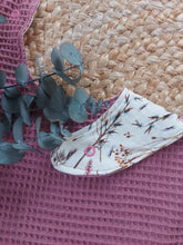 Laden Sie das Bild in den Galerie-Viewer, Sabberli l Lätzchen l altrosa