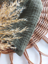 Laden Sie das Bild in den Galerie-Viewer, Halstuch l Musselin l khaki