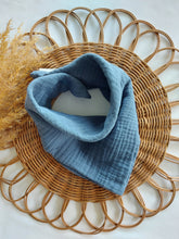Laden Sie das Bild in den Galerie-Viewer, Halstuch l Musselin l Jeansblau