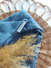 Laden Sie das Bild in den Galerie-Viewer, Halstuch l Musselin l Jeansblau