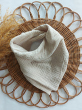 Laden Sie das Bild in den Galerie-Viewer, Halstuch l Musselin l helkes beige