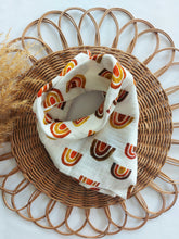 Laden Sie das Bild in den Galerie-Viewer, Halstuch l Musselin l Regenbogen