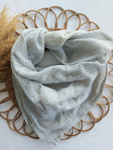 Laden Sie das Bild in den Galerie-Viewer, Halstuch l Musselin l light blue melange