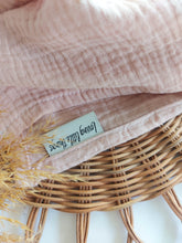 Laden Sie das Bild in den Galerie-Viewer, Halstuch l Musselin l helles Rosa