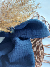 Laden Sie das Bild in den Galerie-Viewer, Halstuch l Musselin l dunkelblau
