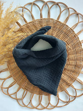 Laden Sie das Bild in den Galerie-Viewer, Halstuch l Musselin l schwarz