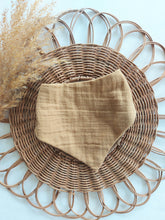 Laden Sie das Bild in den Galerie-Viewer, Halstuch I Musselin I camel