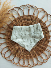 Laden Sie das Bild in den Galerie-Viewer, Halstuch l Musselin l Weidenknospen