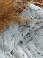 Laden Sie das Bild in den Galerie-Viewer, Halstuch l Musselin l Weidenknospen