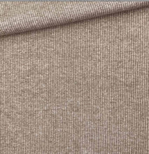 Laden Sie das Bild in den Galerie-Viewer, Personalisierte Beaniemütze l Schokobraun meliert