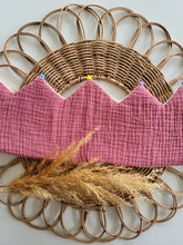 Laden Sie das Bild in den Galerie-Viewer, Geburtstagskrone l Pink-Cream
