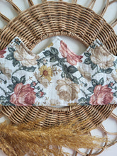 Laden Sie das Bild in den Galerie-Viewer, Geburtstagskrone l Vintage Flowers
