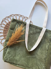 Laden Sie das Bild in den Galerie-Viewer, Shopping Bag | Cord khaki
