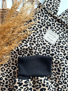 Latzhose l leichter Kuschelsweat l Leo