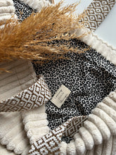 Laden Sie das Bild in den Galerie-Viewer, Shopper | Cord Natur
