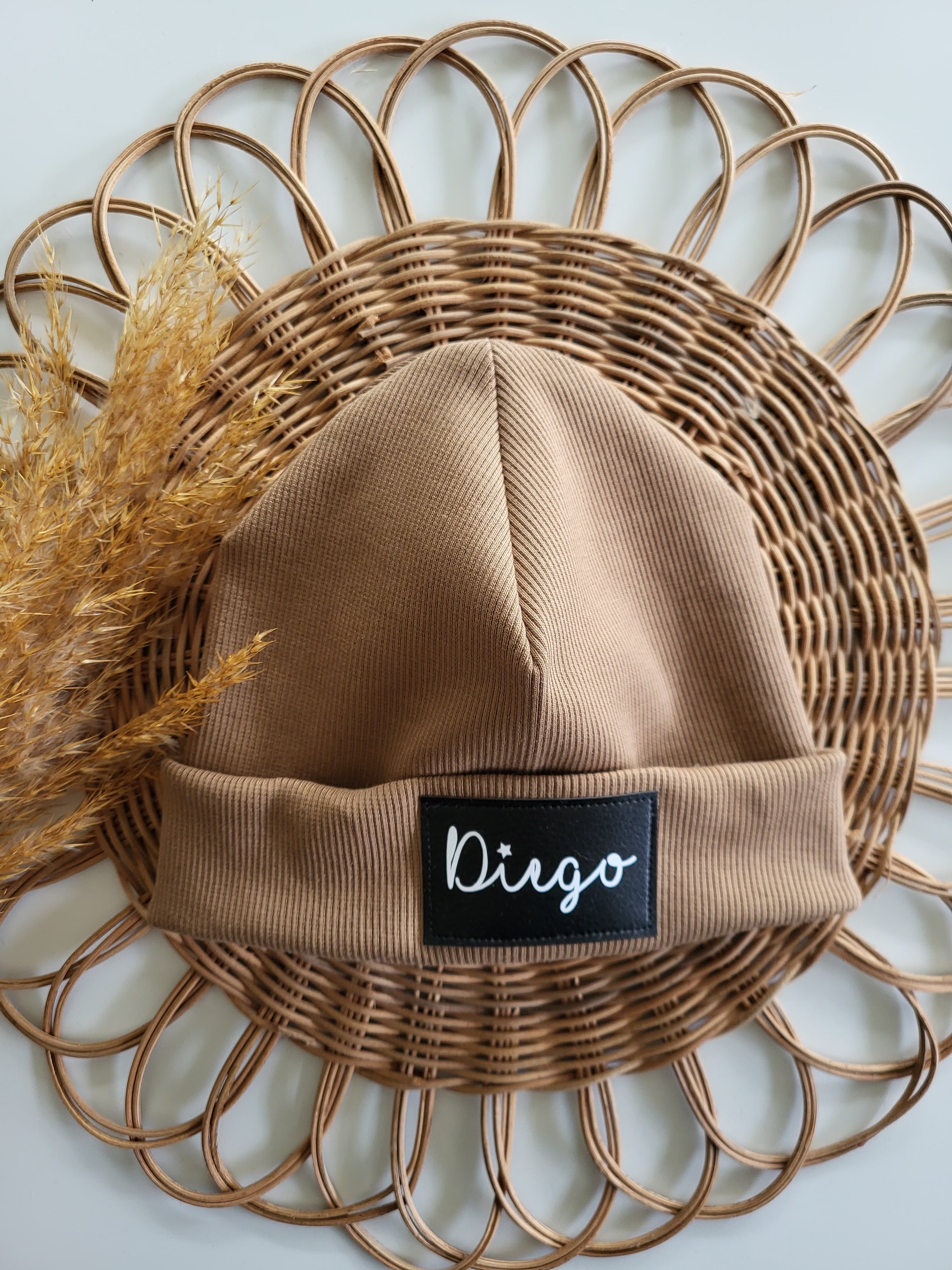 Personalisierte Beaniemütze l Camel Beige – Lovinglittlethings